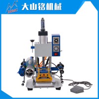 廠家供應(yīng) 皮革塑料自動燙金機(jī) 自動送料自動設(shè)定氣動燙金機(jī)