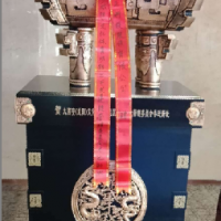 西安喬遷落地樹(shù)脂大型工藝品鼎盛擺件