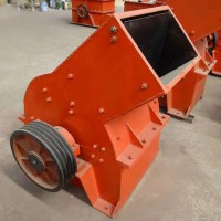 小型錘式破碎機產(chǎn)量大產(chǎn)品粒度均勻過粉現(xiàn)象少易維護(hù)